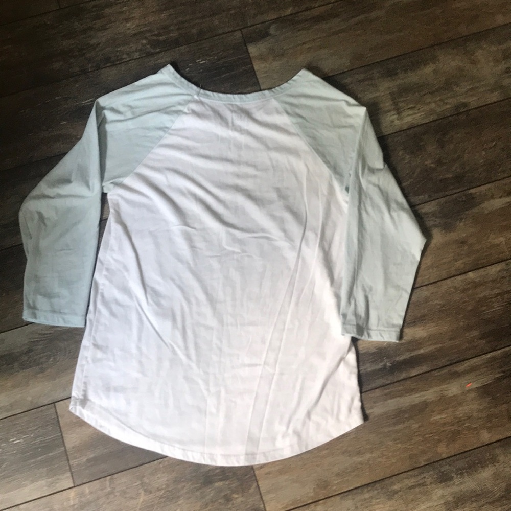 Young & Reckless tee *EUC!! ** - Picture 2 of 6